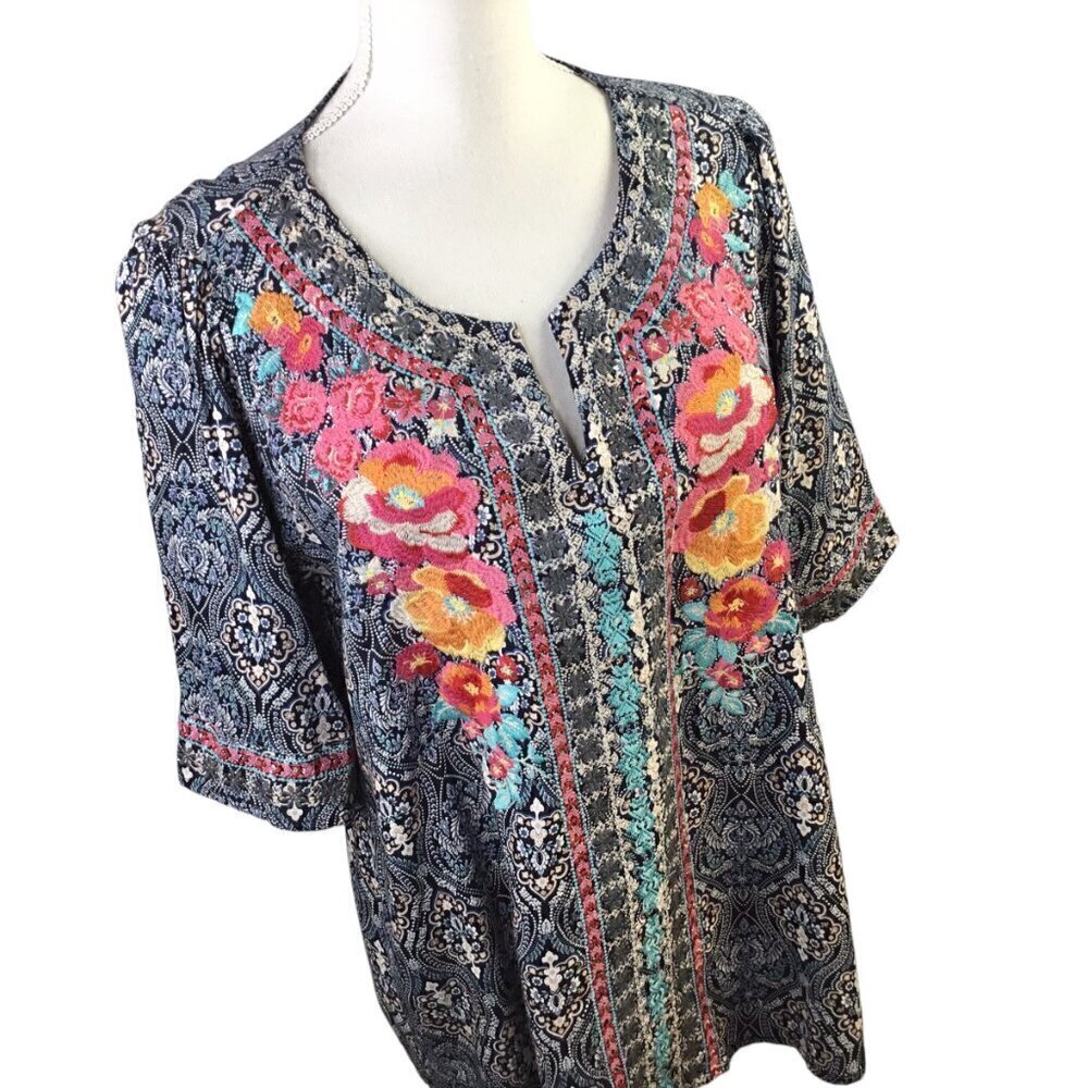 Savanna Jane Top Blouse Embroidered V Neck Short Sleeve Size M Floral Boho